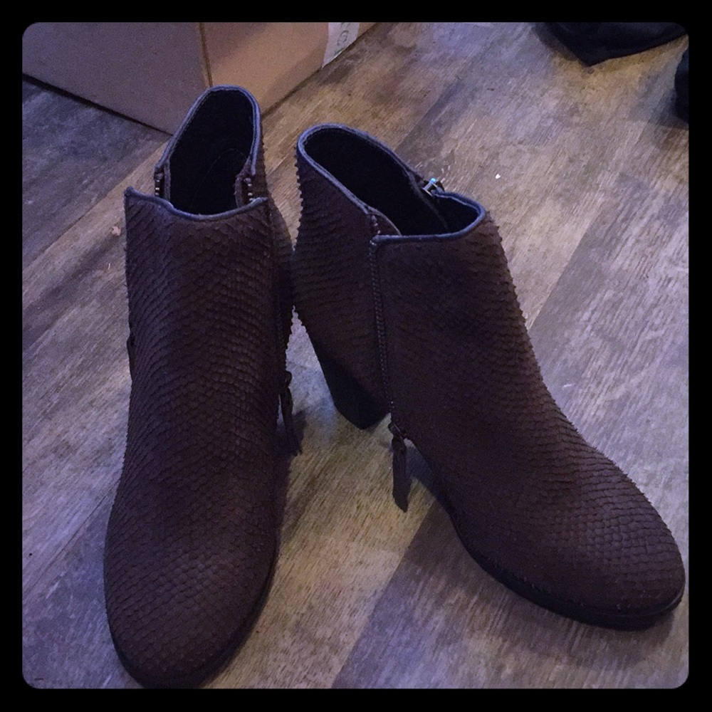 Brown Mia booties